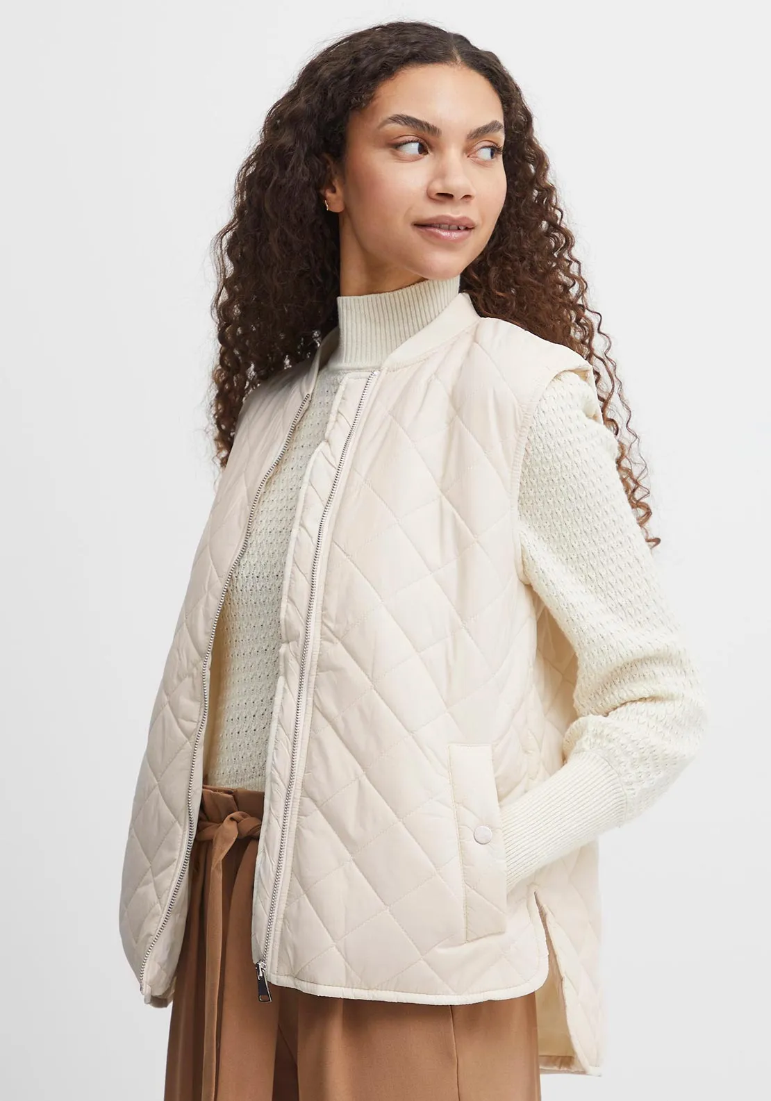 b.young Canna Quilted Short Gilet, Birch