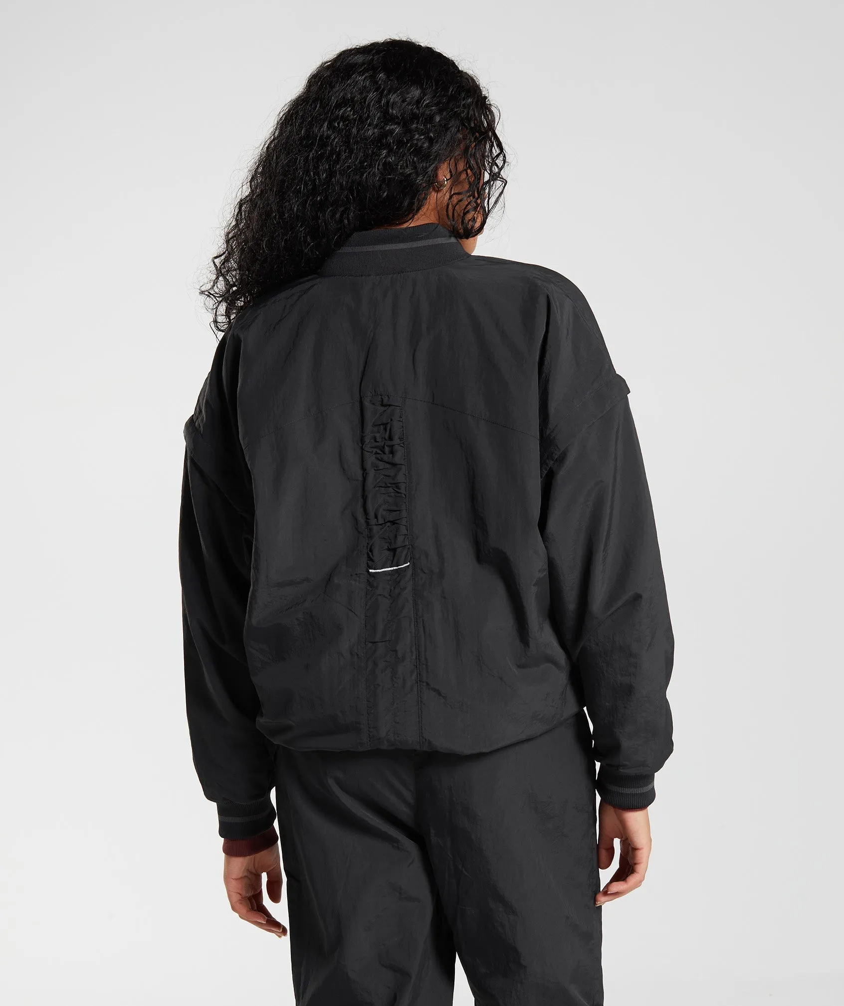 Gymshark Retake Woven Jacket - Black