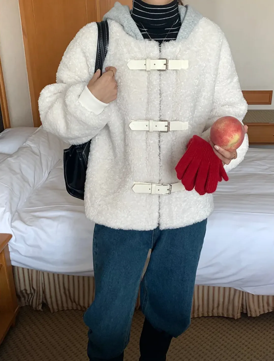 [Korean Style] Chic & Cozy Hooded Shearling Coat