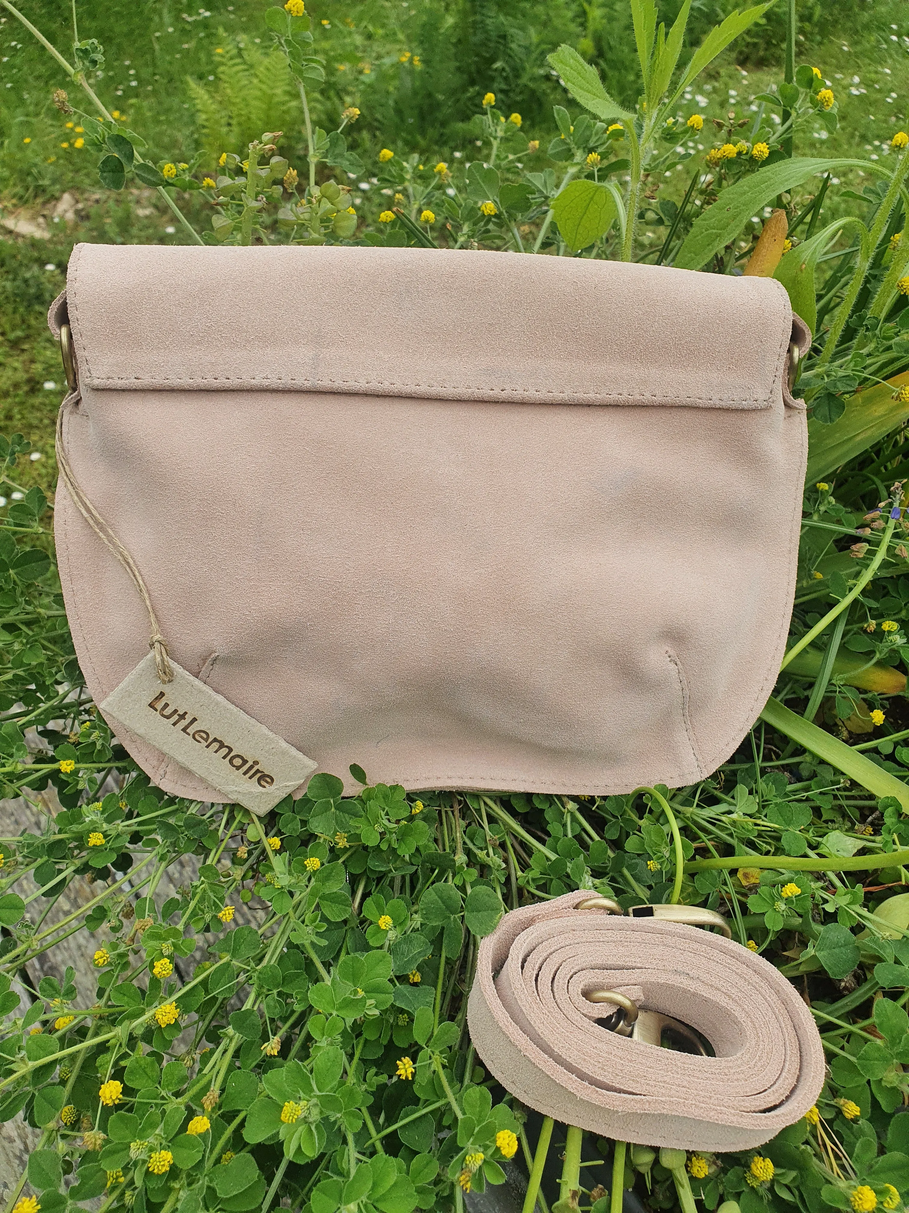 Leather pochette BO