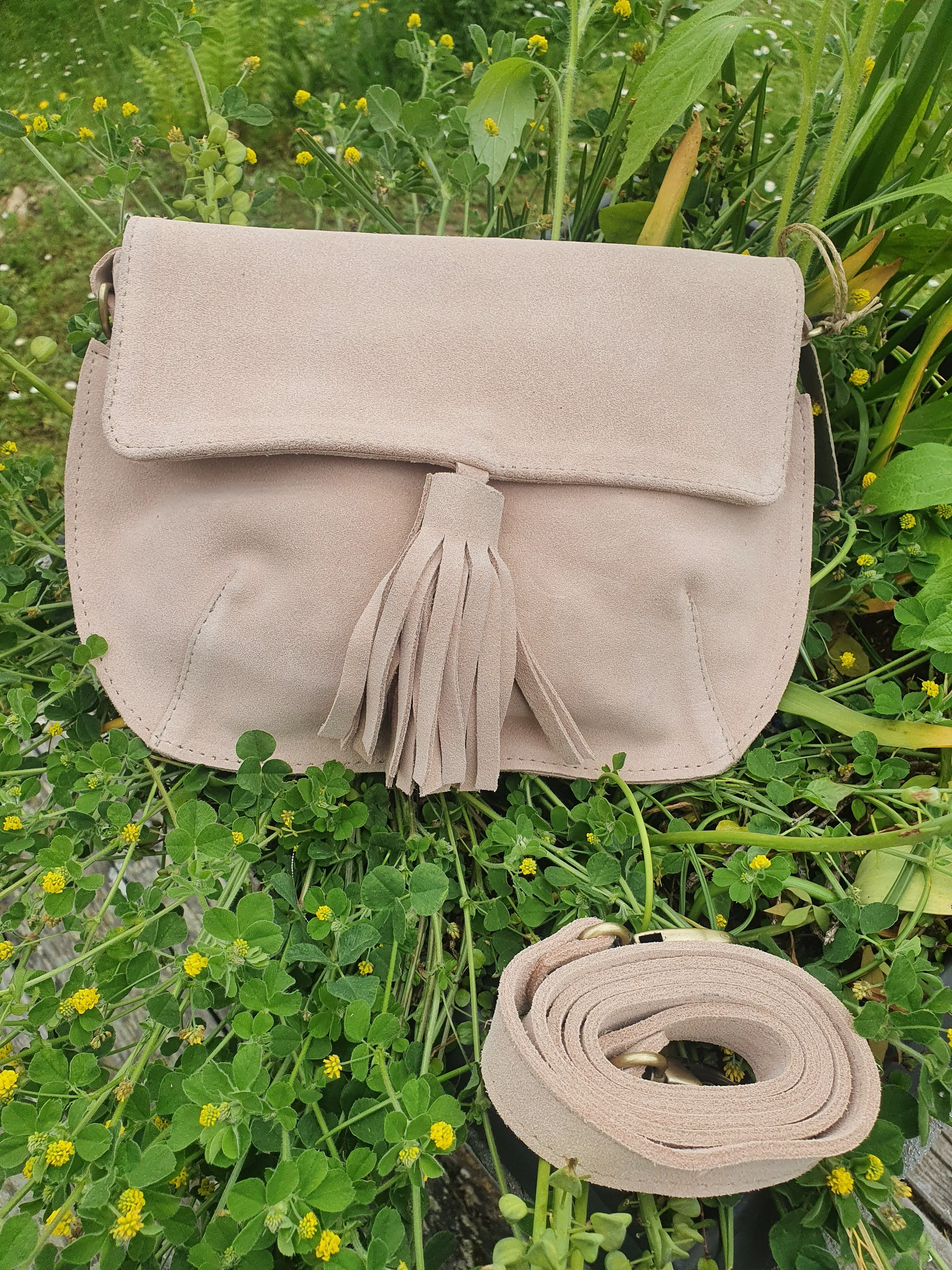 Leather pochette BO