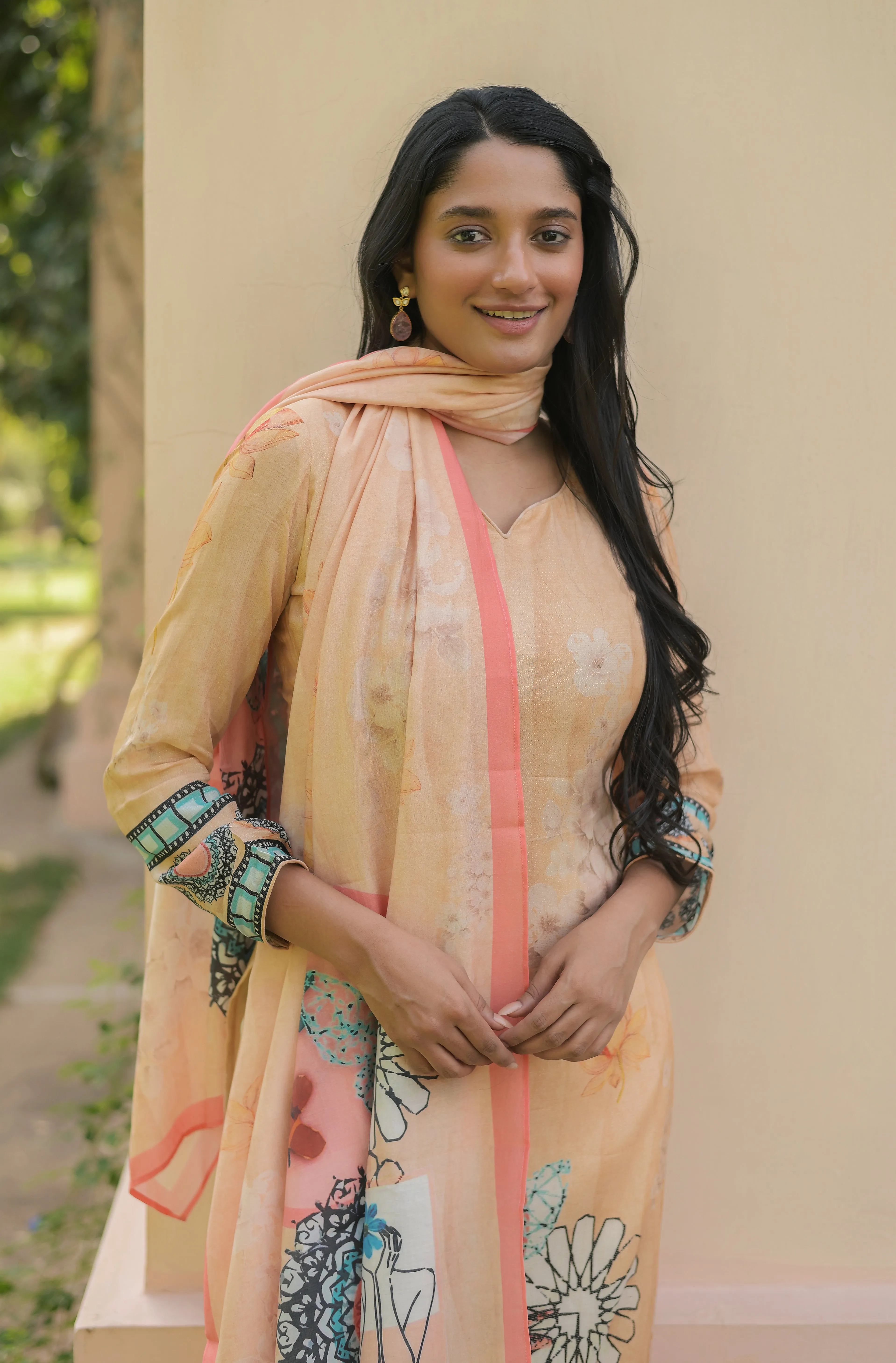 Modern Grace Kurti Set With Dupatta